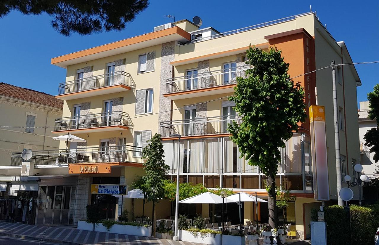 Hotel Le Pleiadi ベラーリア・イジェア・マリーナ エクステリア 写真