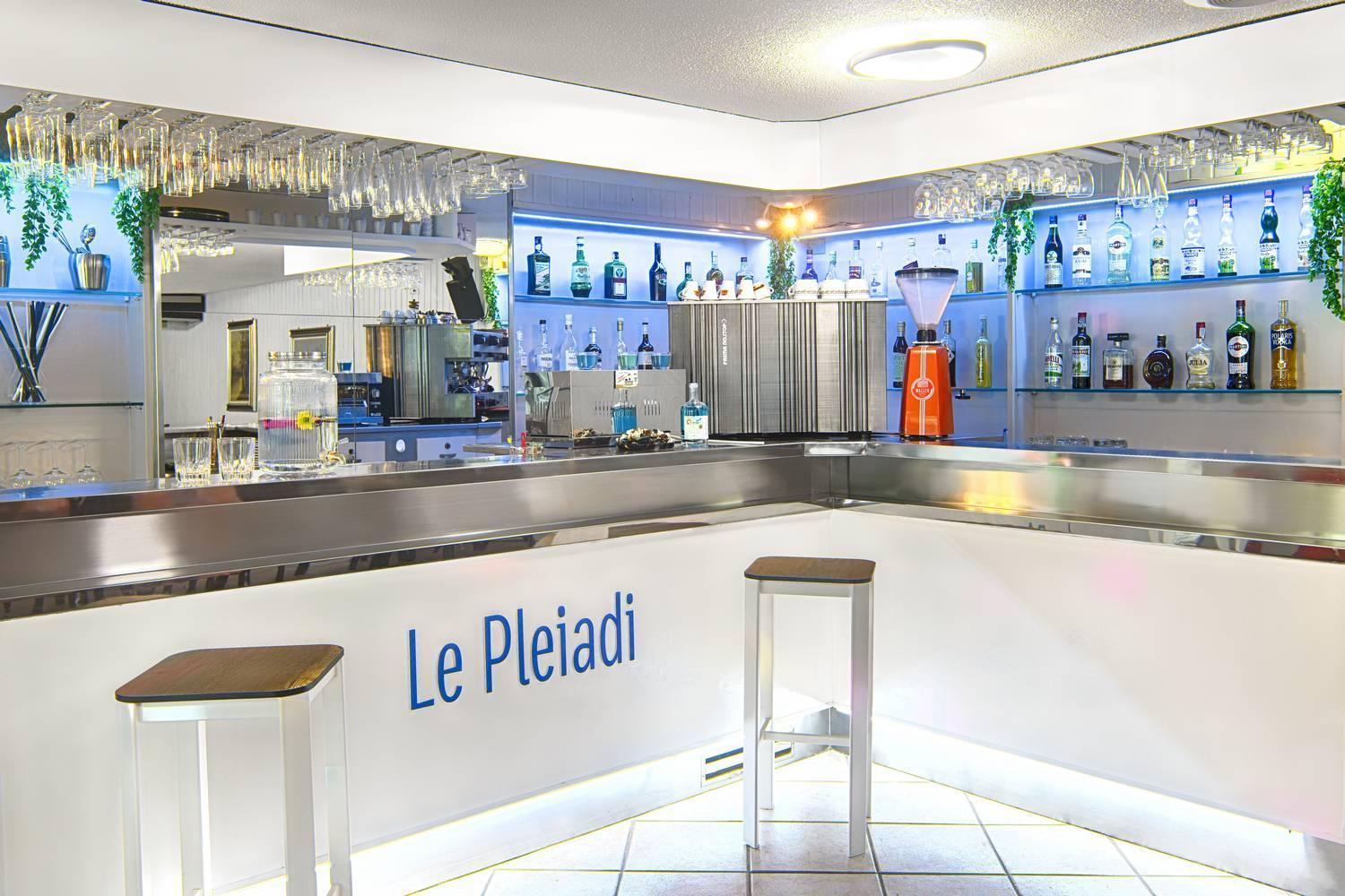Hotel Le Pleiadi ベラーリア・イジェア・マリーナ エクステリア 写真