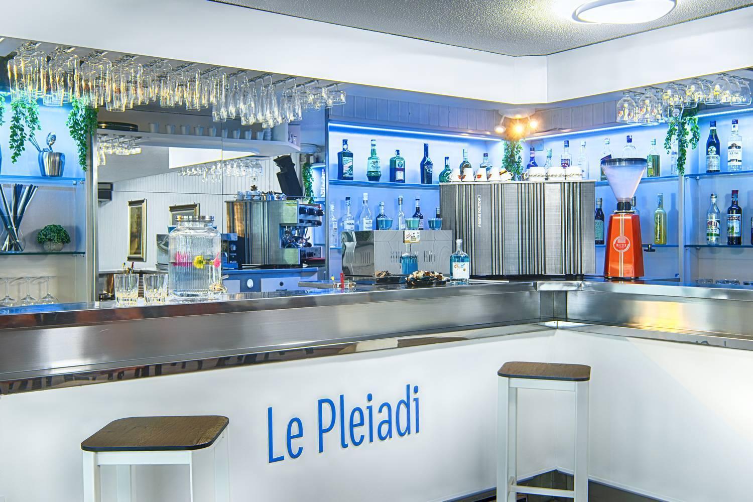 Hotel Le Pleiadi ベラーリア・イジェア・マリーナ エクステリア 写真