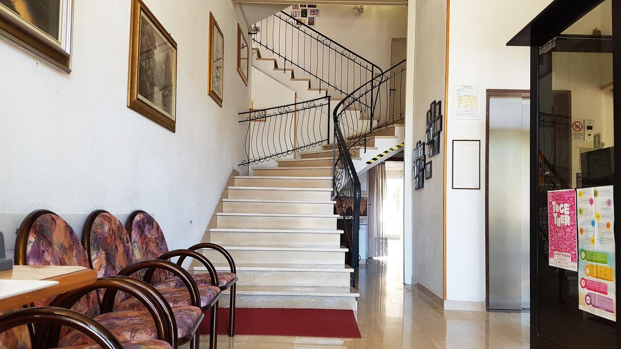 Hotel Le Pleiadi ベラーリア・イジェア・マリーナ エクステリア 写真